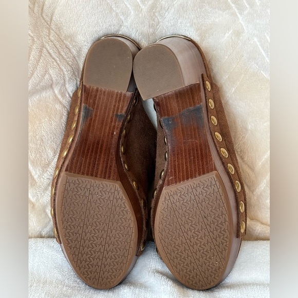 Michael Kors Brown Suede Mules with Gold Accents High Heels Size 6 - Picture 9 of 10